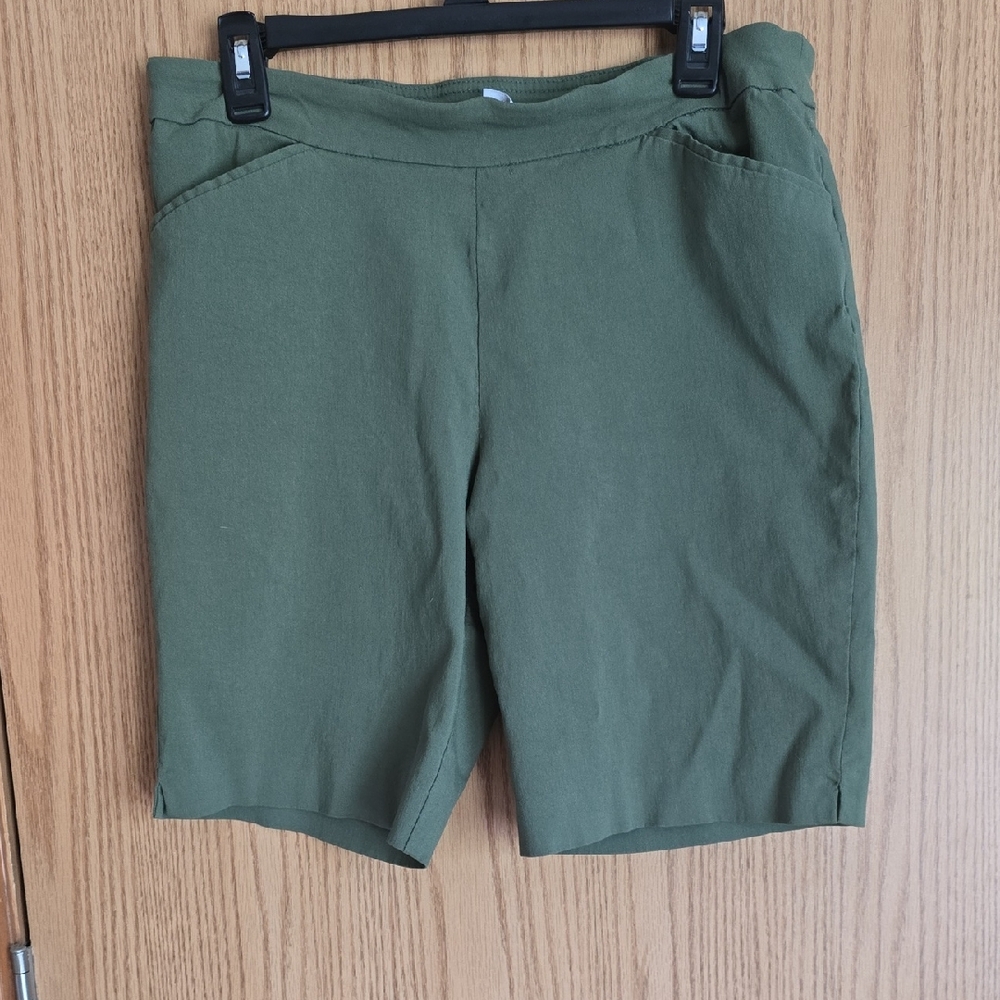 Olive Green Women's Pull-on Shorts